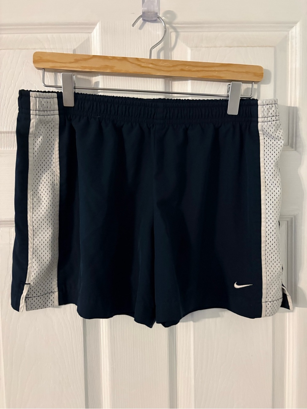 Nike Dri-FIT Running Shorts Men’s XL Navy Blue Gray Mesh